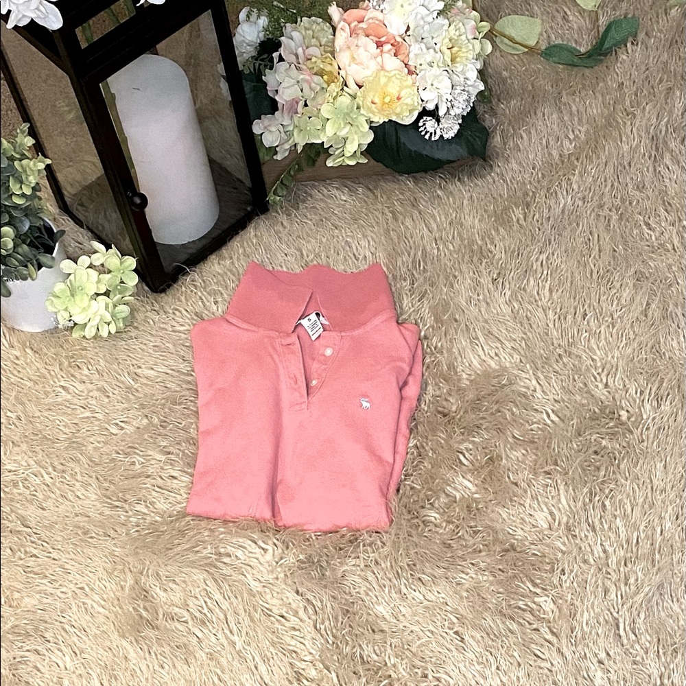 Short sleeved polo shirt